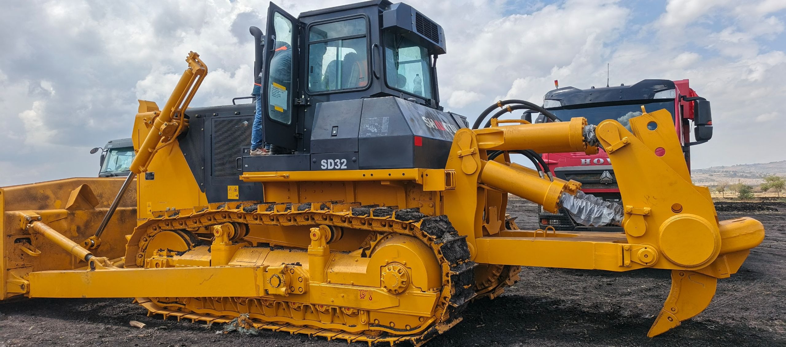 Bull Dozer at Beshoftu Airport